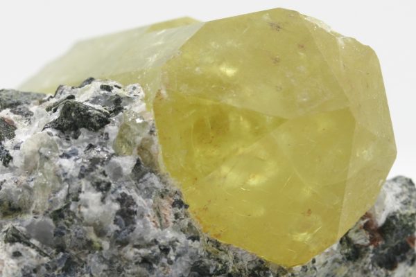 Apatite - Image 15