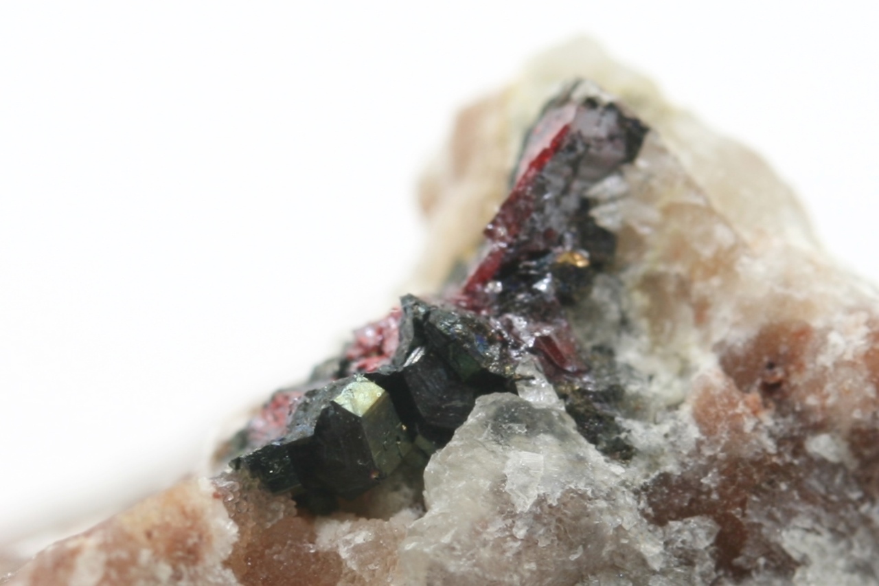 Argentopyrite, proustite