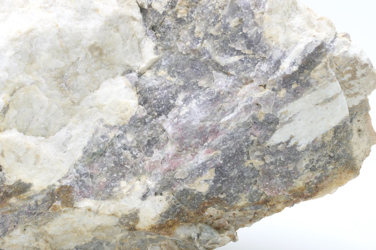 Petalite, darrellhenryite, lepidolite - Image 6