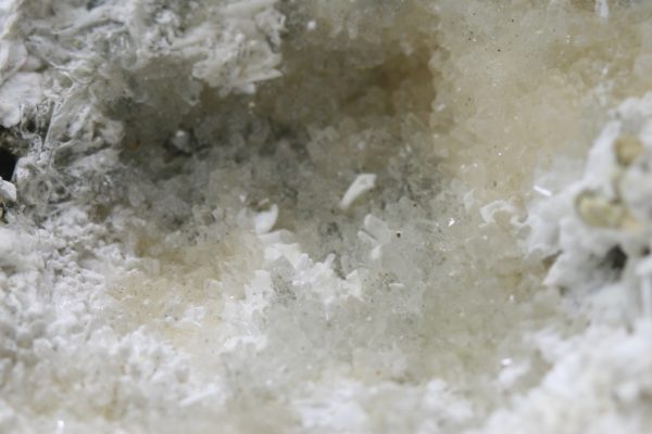 Pharmacosiderite, brassite - Image 8