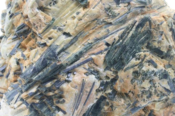 Actinolite - Image 9