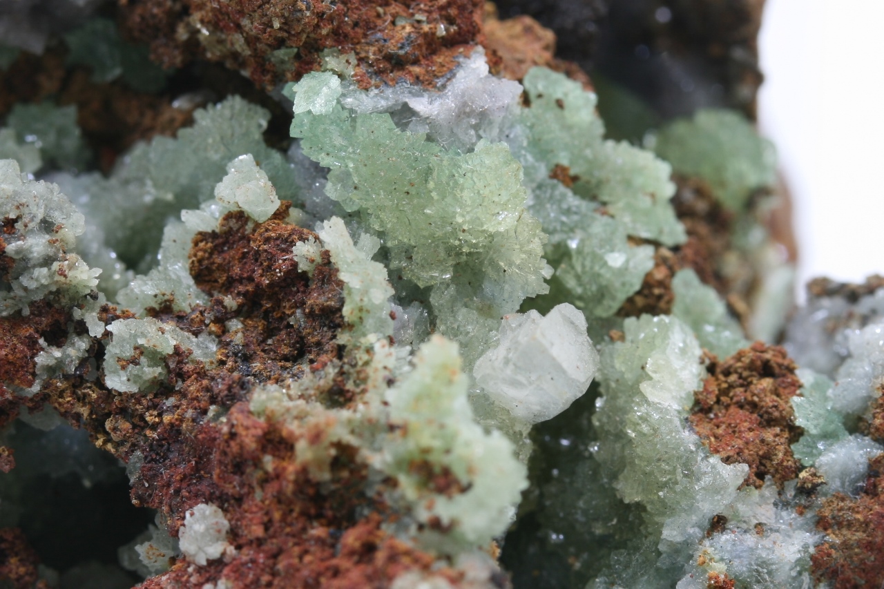 Mn-adamine, austinite - Image 6