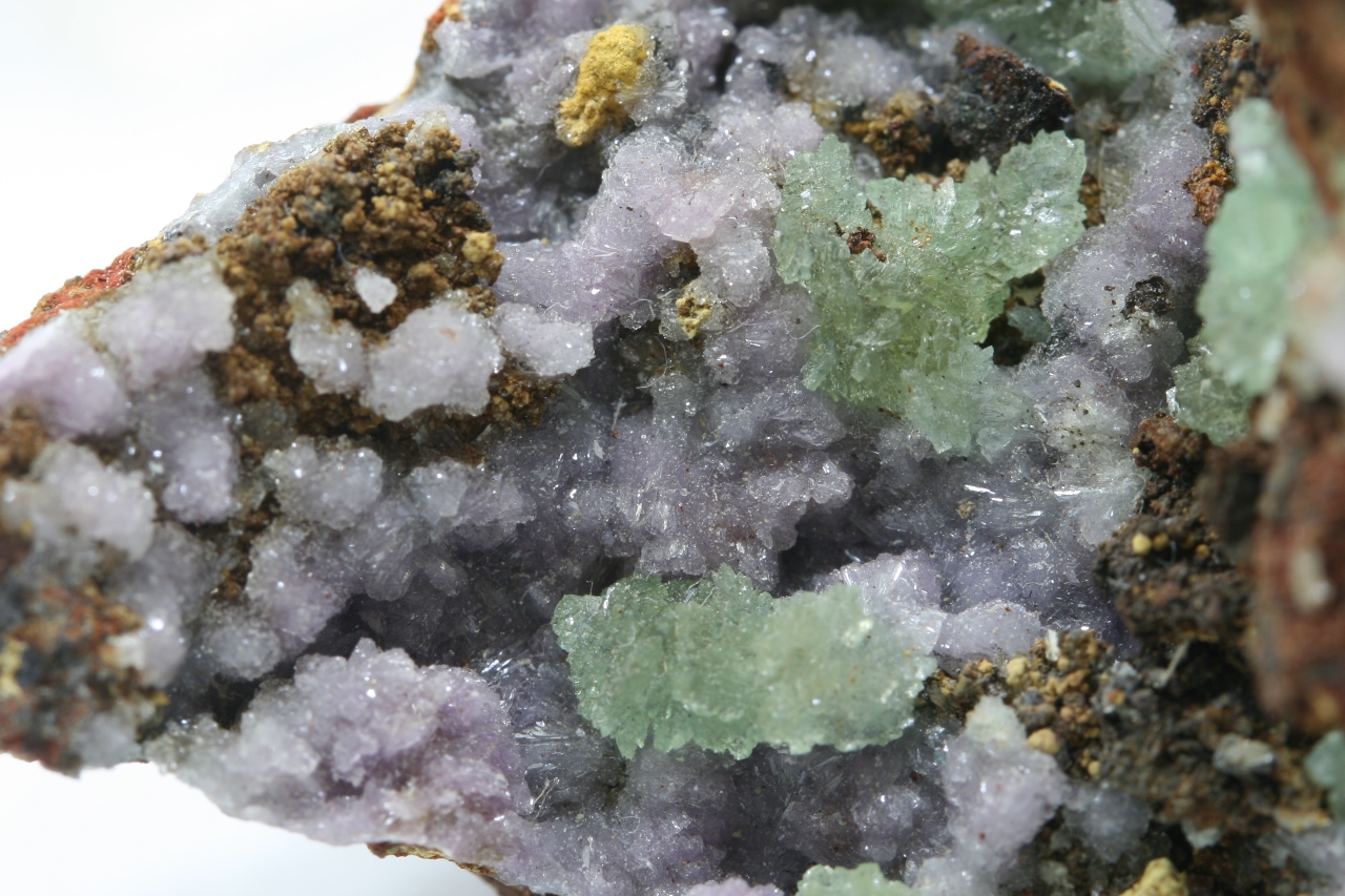 Mn-adamine, austinite - Image 13