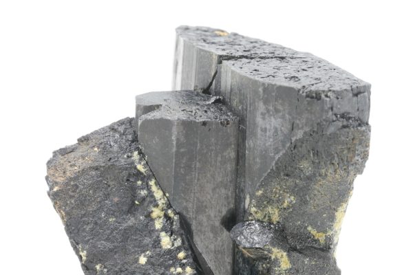 Chevkinite-(Ce) - Image 11