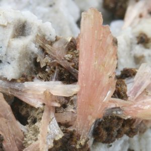 Inesite, hubeite, dolomite