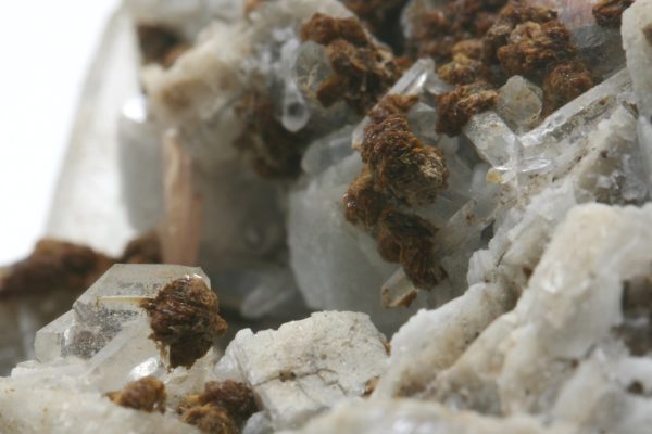 Inesite, hubeite, dolomite - Image 10