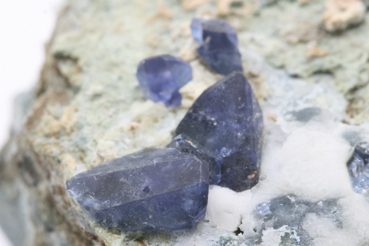 Benitoite - Image 7