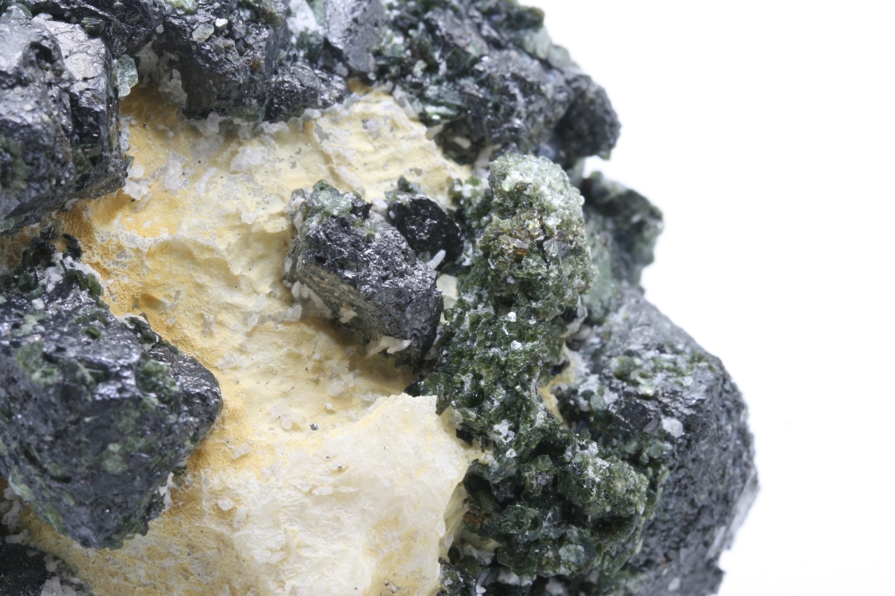 Magnetite - Image 11