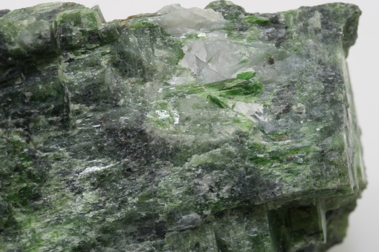 Chrome Diopside - Image 10