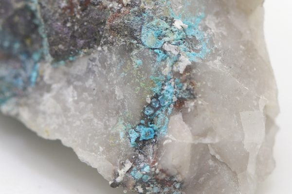 Lindackerite, olivenite, lavendulan, picropharmacolite - Image 15