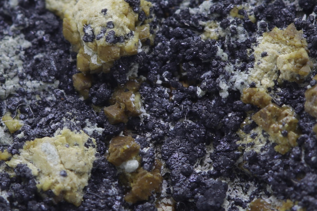 Schoenfliesite - Image 13