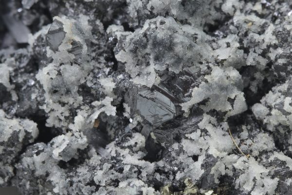 Sphalerite, pyrite - Image 7