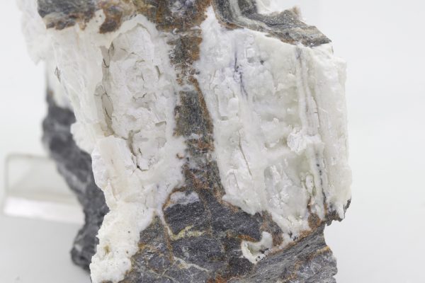 Huntite, aragonite - Image 8