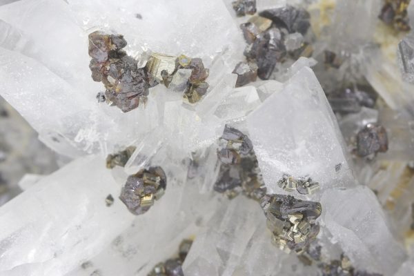 Rock crystal, pyrite - Image 11