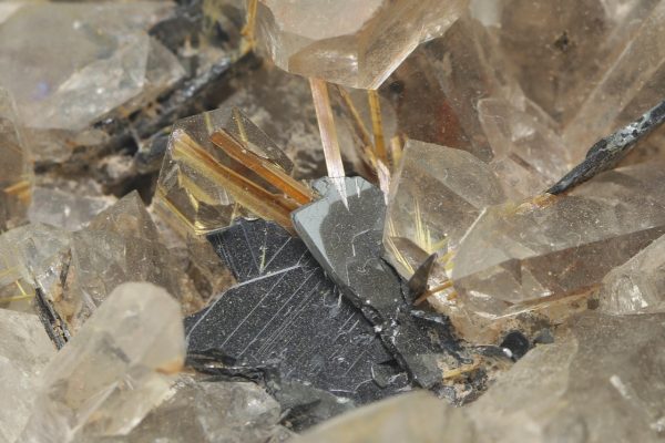 Sagenite, hematite, limonite - Image 9