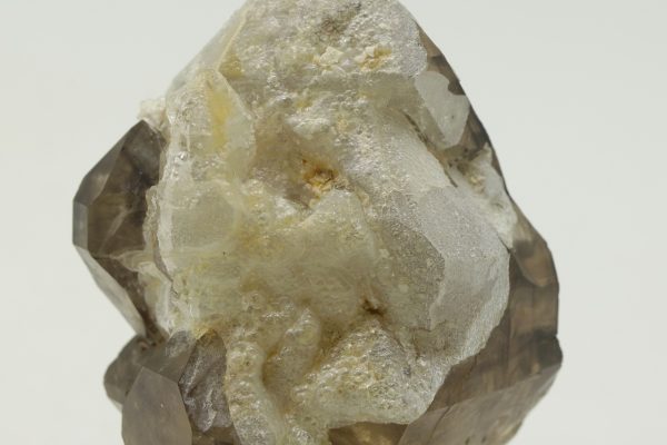 Limonite, hyalite - Image 9