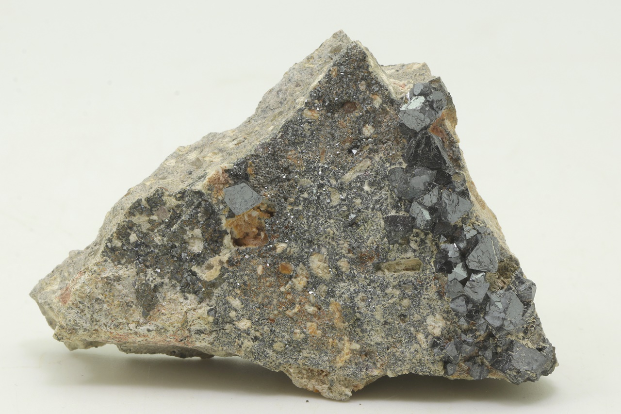 Magnetite - Image 2