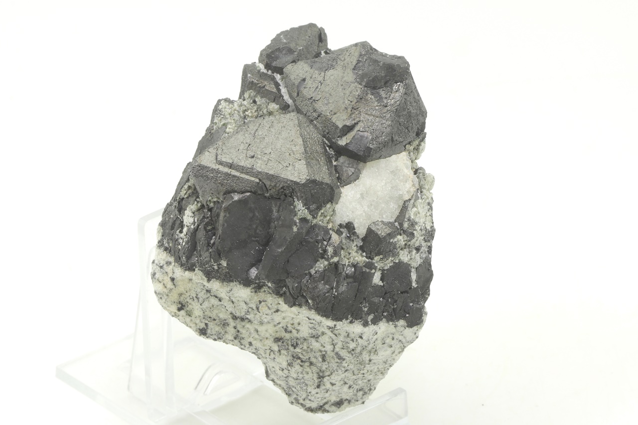 Magnetite - Image 2
