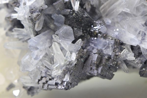 Fibrous galena, rock crystal - Image 8