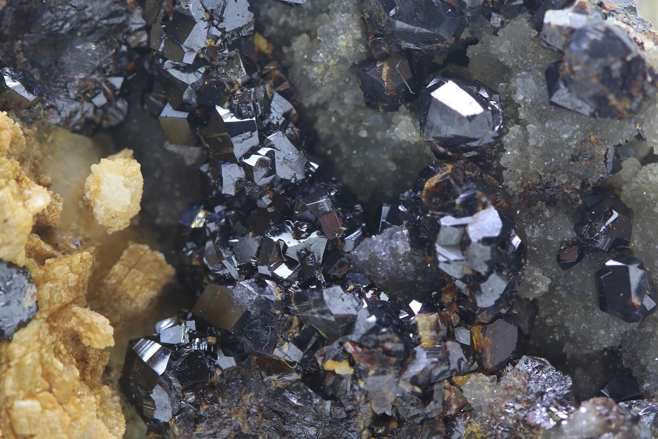 Sphalerite - Image 5