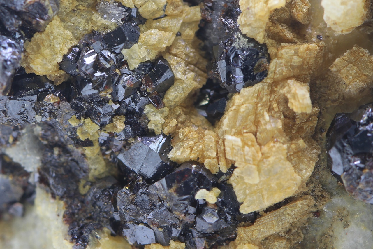 Sphalerite - Image 7