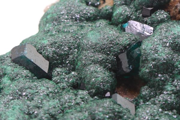 Dioptase, malachite - Image 7