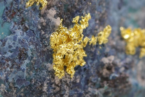 Gold, chrysocolla, shattuckite - Image 8