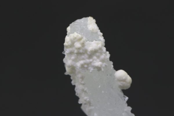 Prehnite, apophyllite - Image 12