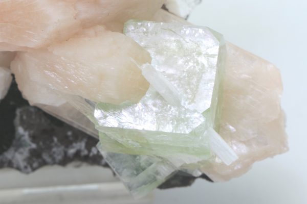 Apophyllite, stilbite - Image 7