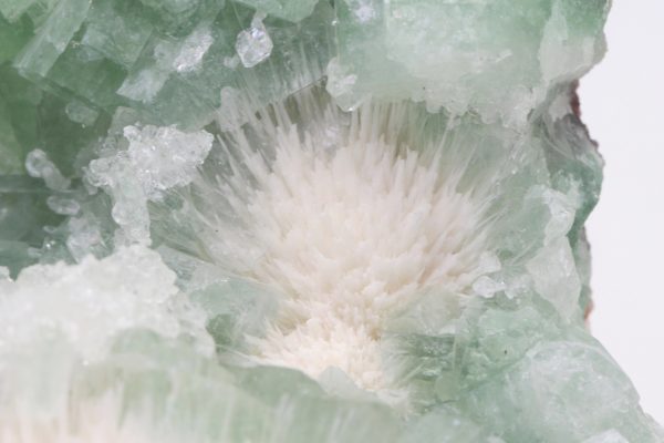 Apophyllite, mesolite - Image 9