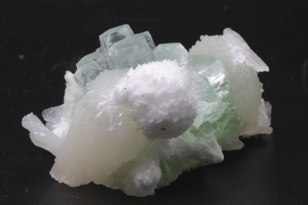 Apophyllite, stilbite, mesolite - Image 5