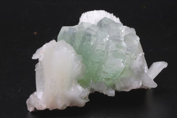Apophyllite, stilbite, mesolite - Image 8