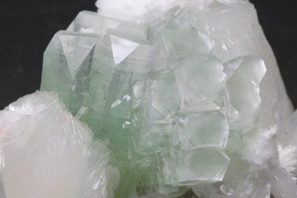 Apophyllite, stilbite, mesolite - Image 10