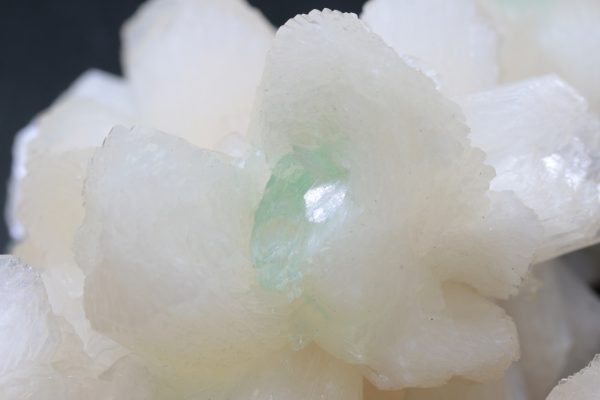 Apophyllite, stilbite - Image 11