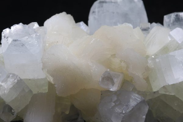 Apophyllite, stilbite - Image 6