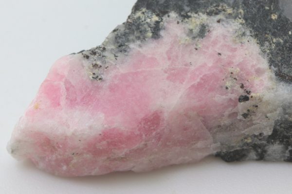 Tugtupite