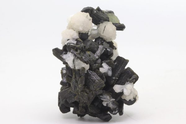 Stellerite, epidote, prehnite