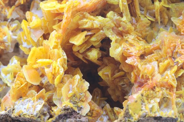 Wulfenite - Image 12