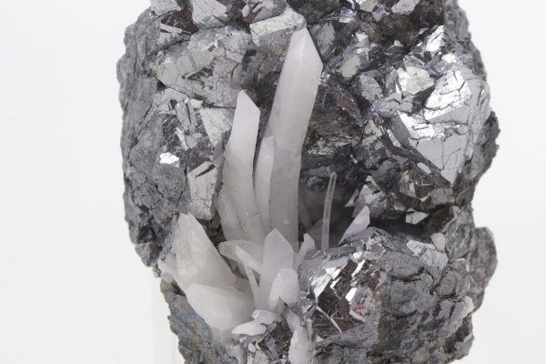 Skutterudite, löllingite, quartz - Image 9