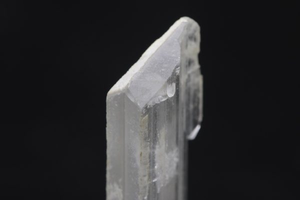 Hambergite - Image 7