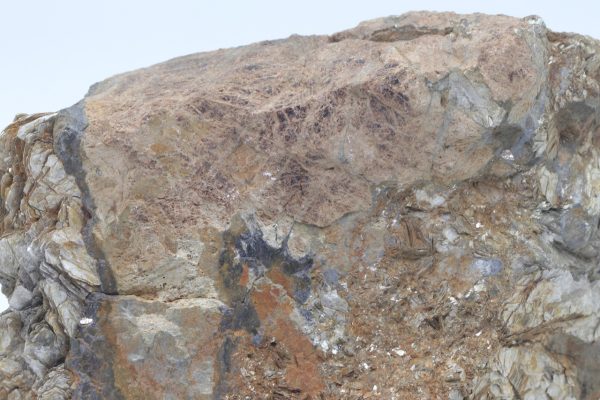 Triplite, muscovite - Image 6