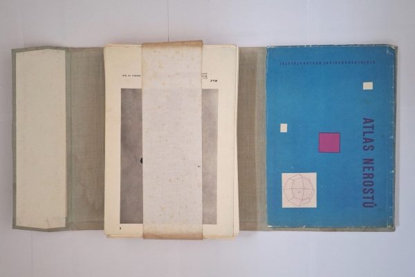 Atlas of Minerals - Image 2