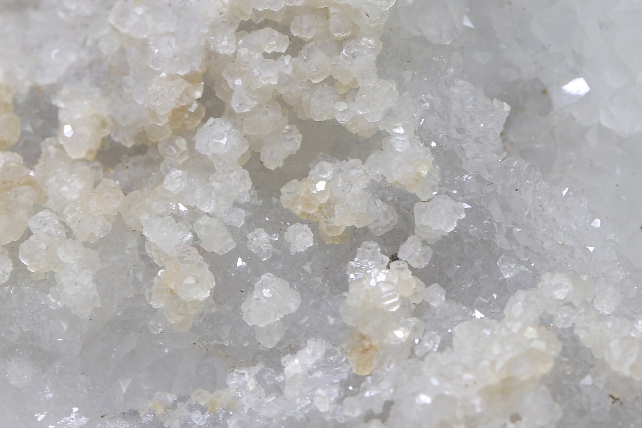 Quartz, calcite - Image 10