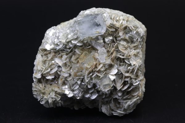 Aquamarine, muscovite - Image 2