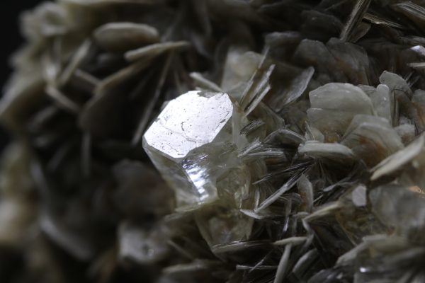 Aquamarine, muscovite - Image 6