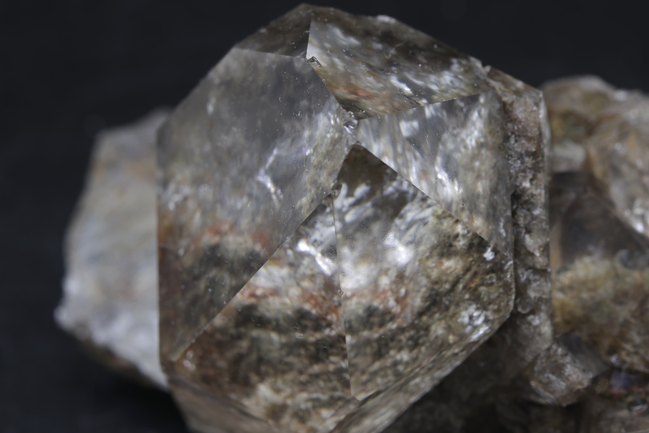 Limonite, Sagenite - Image 10