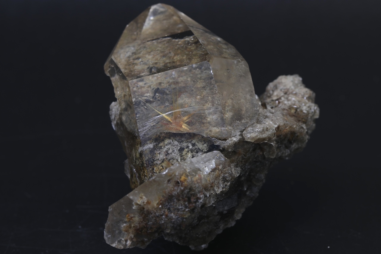 Limonite, Sagenite - Image 9