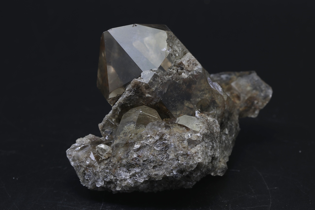 Limonite, Sagenite - Image 5