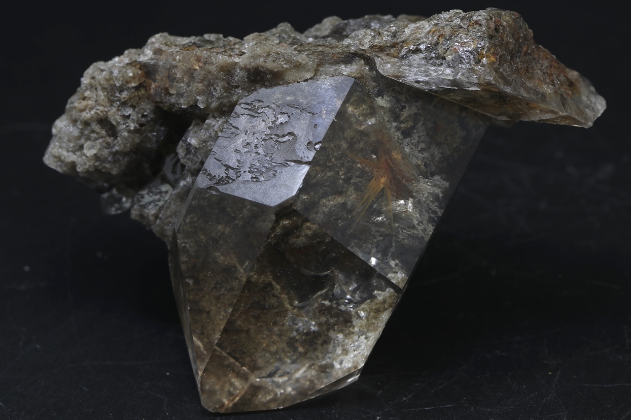 Limonite, Sagenite - Image 12