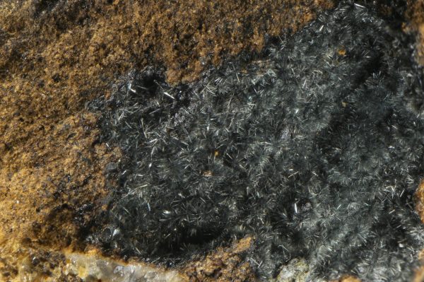 Ferroberaunite